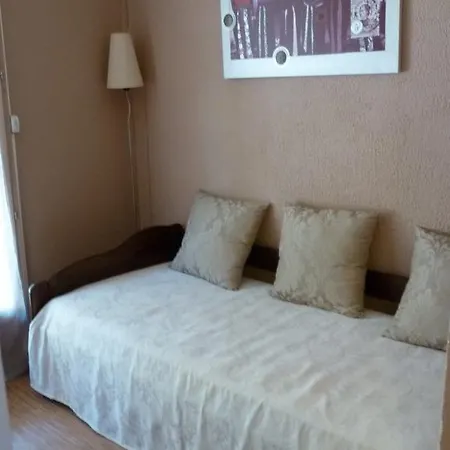 فندق مبيت وإفطار D'hotes La Fontaine De